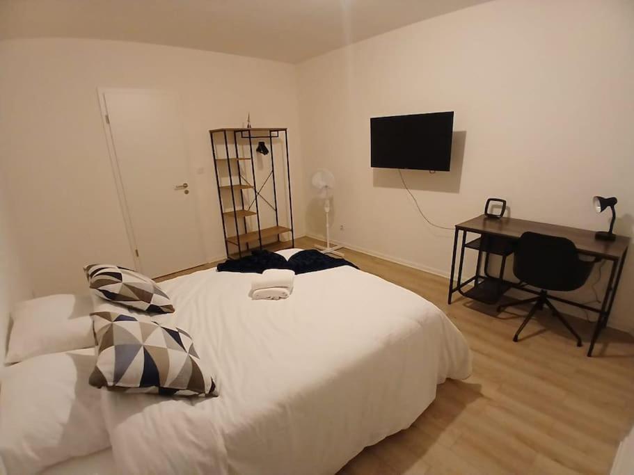 Appartement F1 Orchidee Мюлуз Экстерьер фото